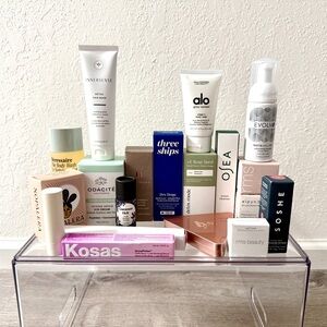 Clean beauty lot - Credo Beauty, Sephora, Kosas, Osea, Ilia, RMS, True Botanical